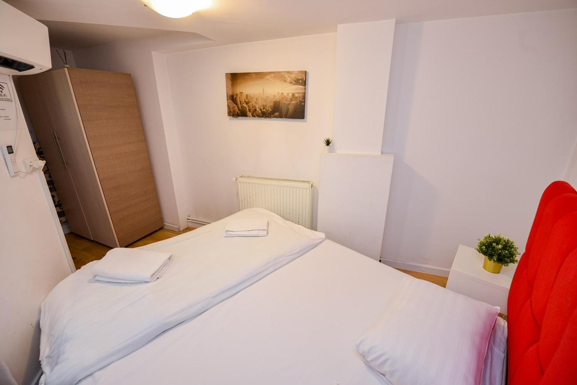 Ideal Accommodation City Center Boekarest Buitenkant foto