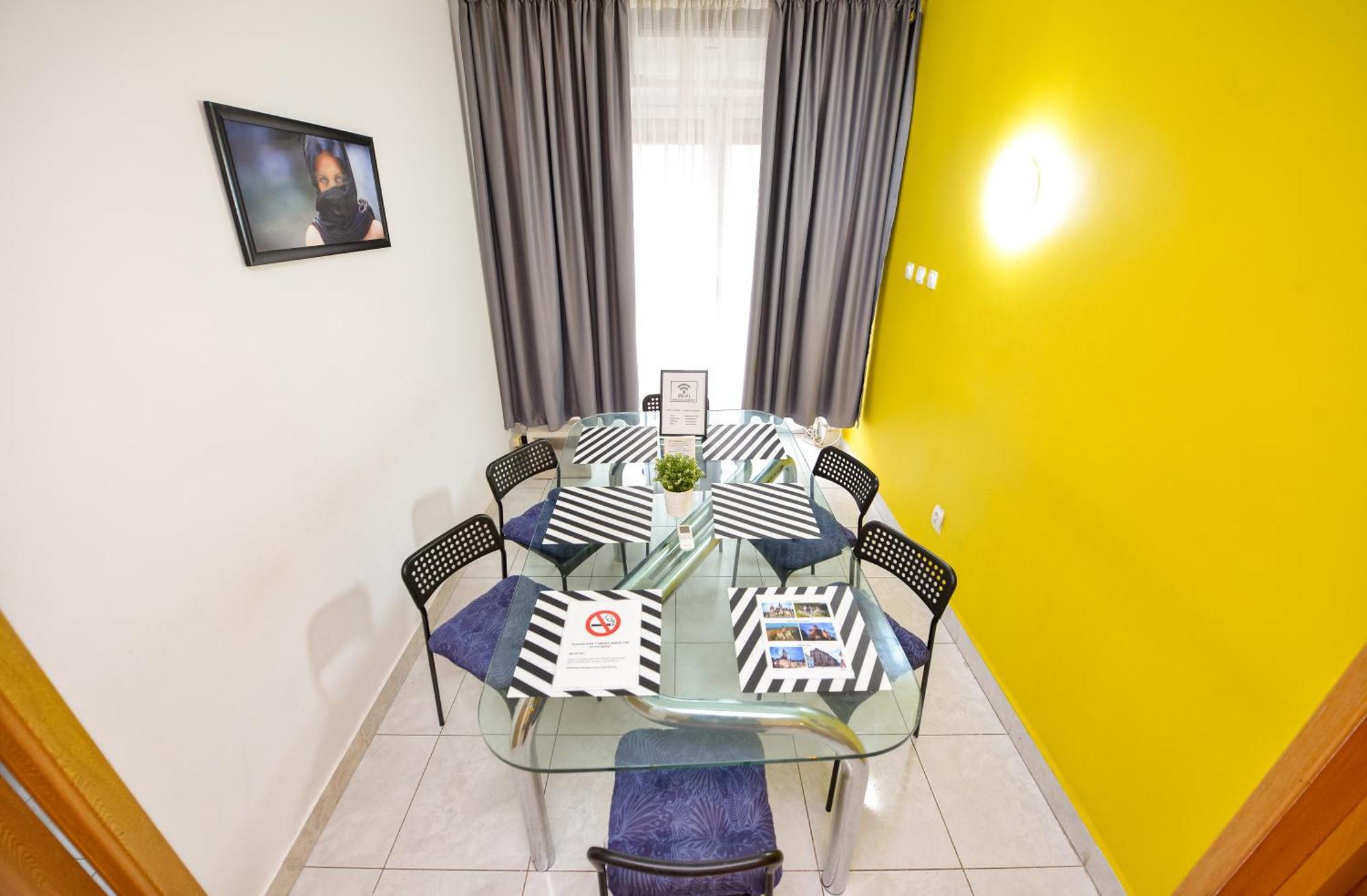 Ideal Accommodation City Center Boekarest Buitenkant foto