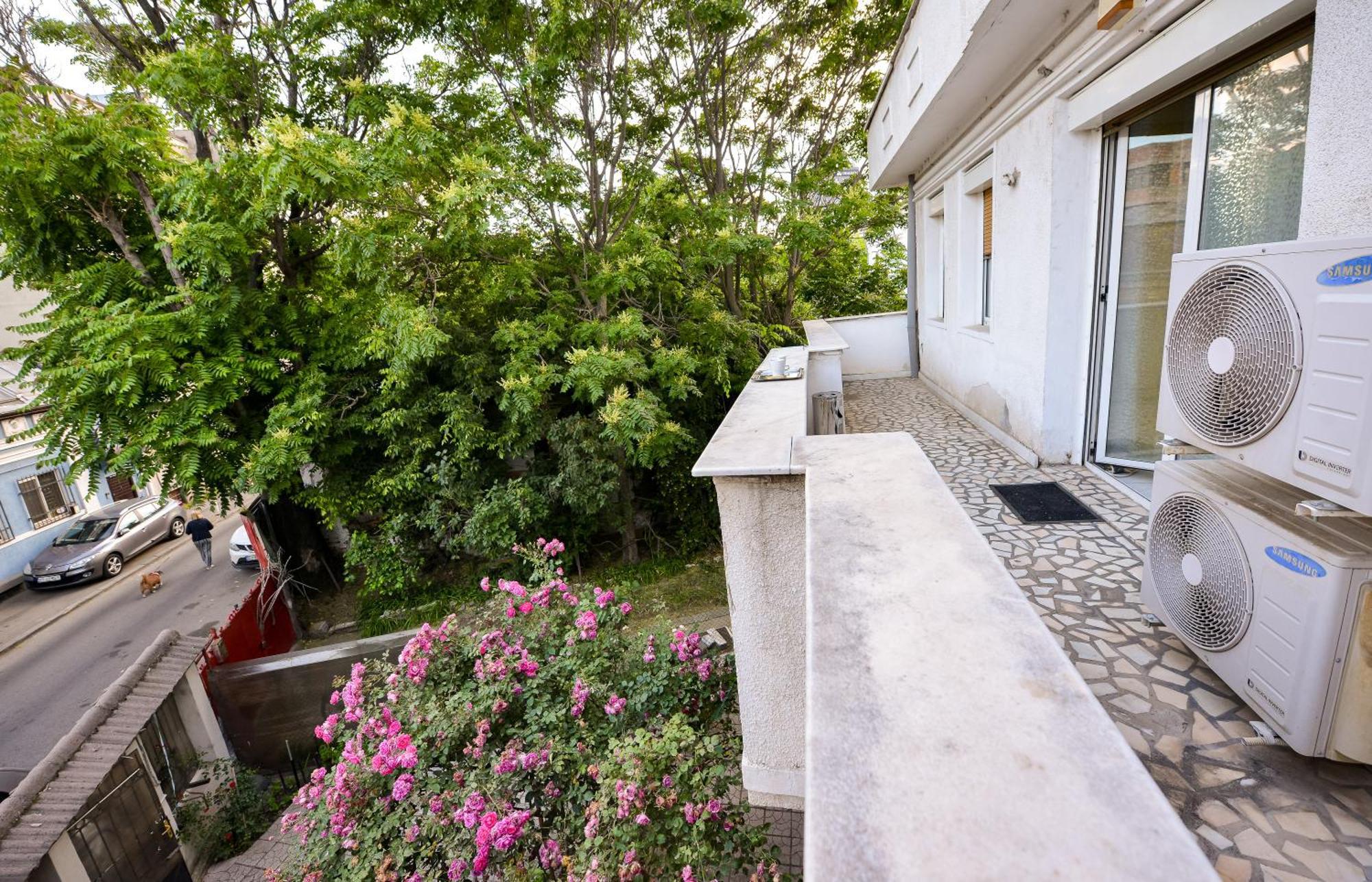 Ideal Accommodation City Center Boekarest Buitenkant foto